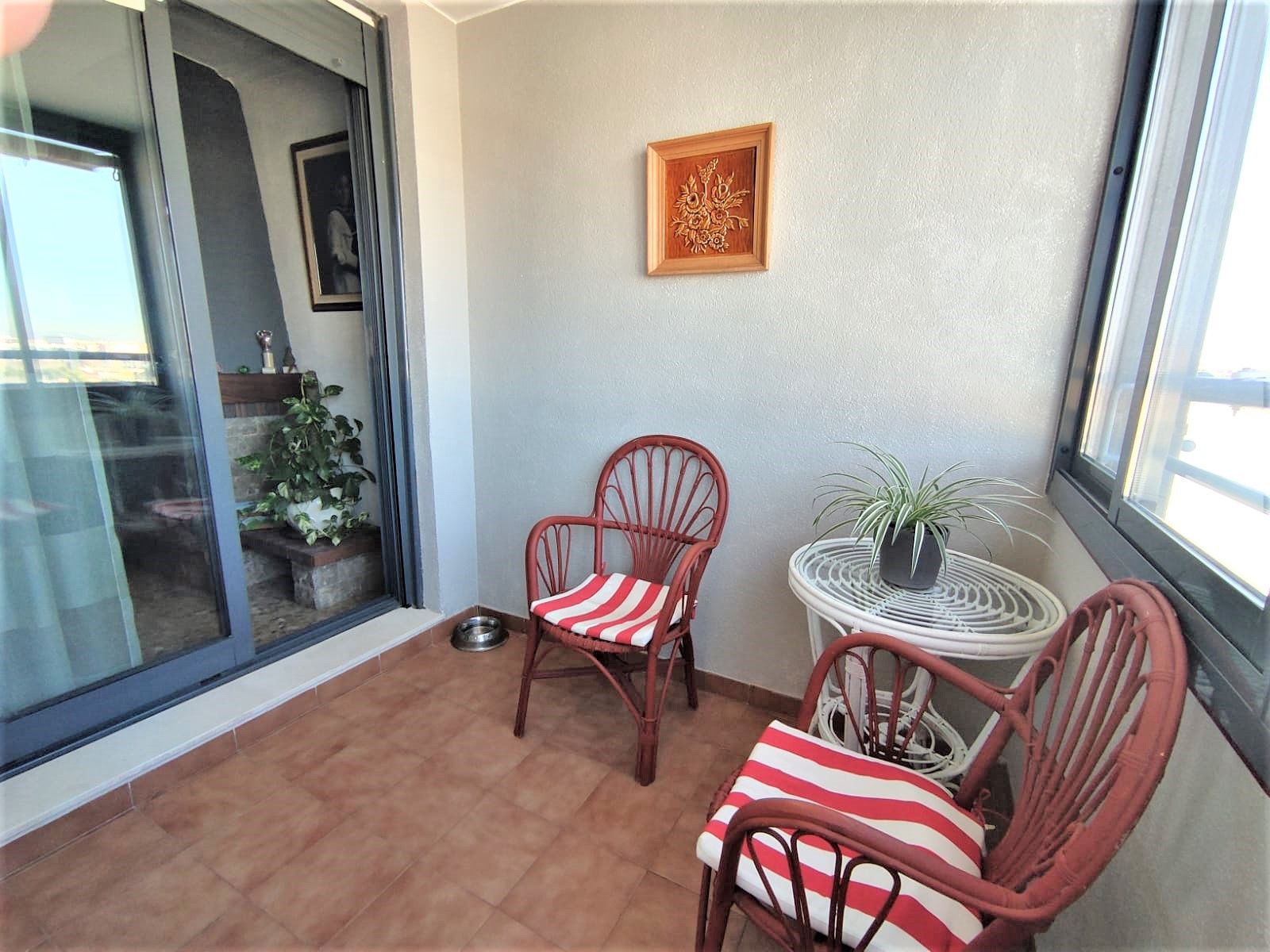 Por 350.000€ atico duplex zona estacion