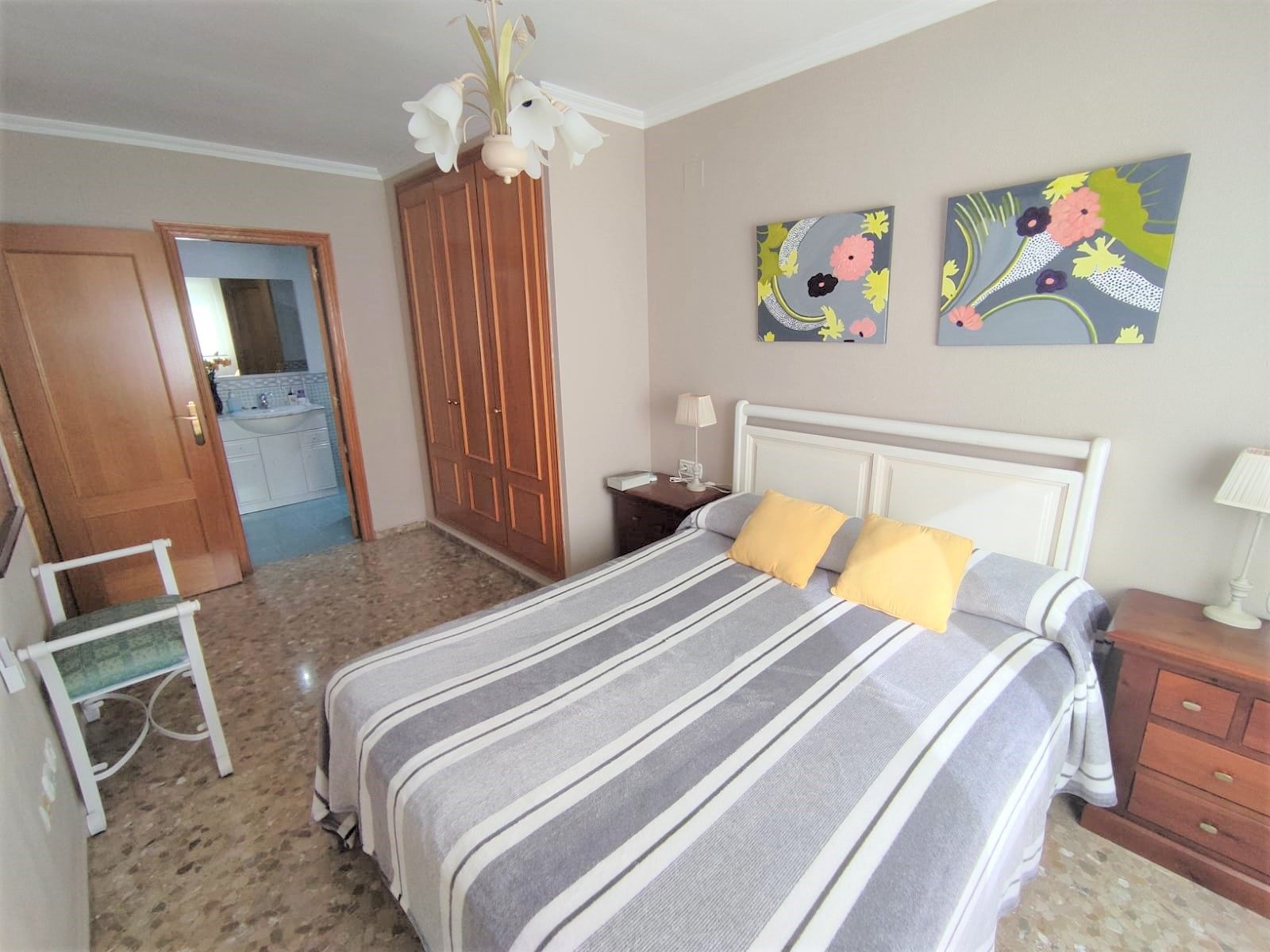 Por 350.000€ atico duplex zona estacion