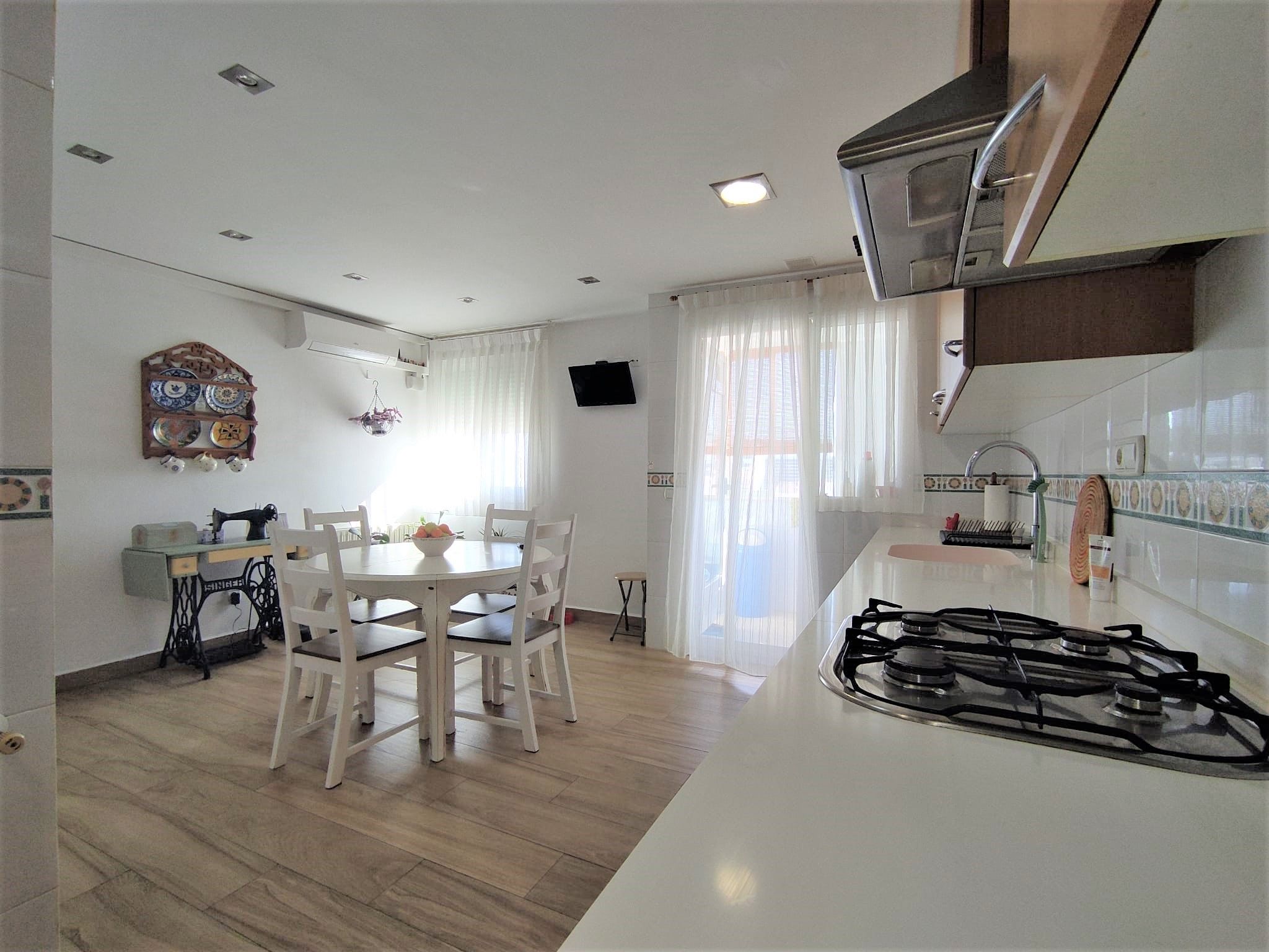 Por 350.000€ atico duplex zona estacion