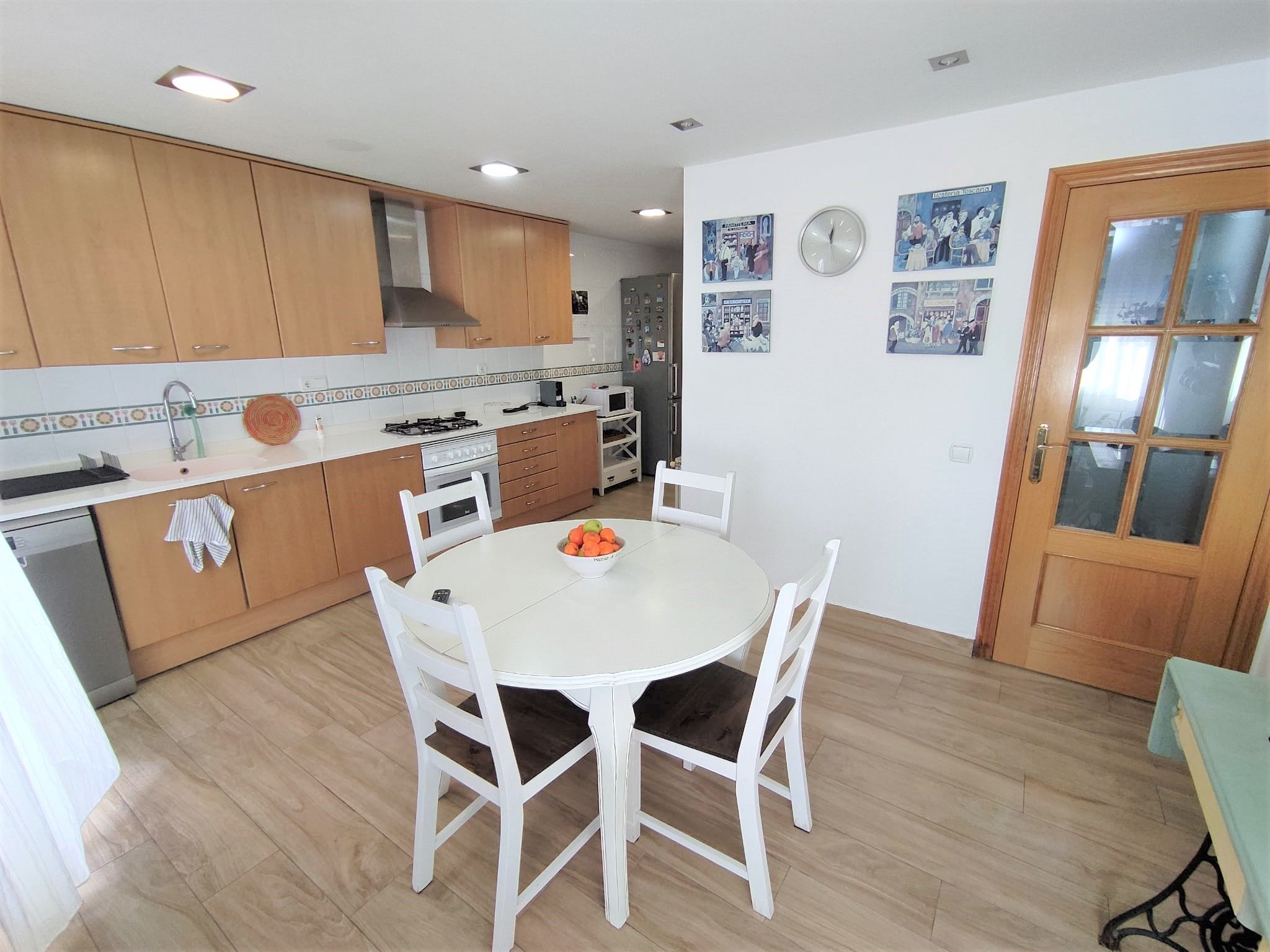 Por 350.000€ atico duplex zona estacion