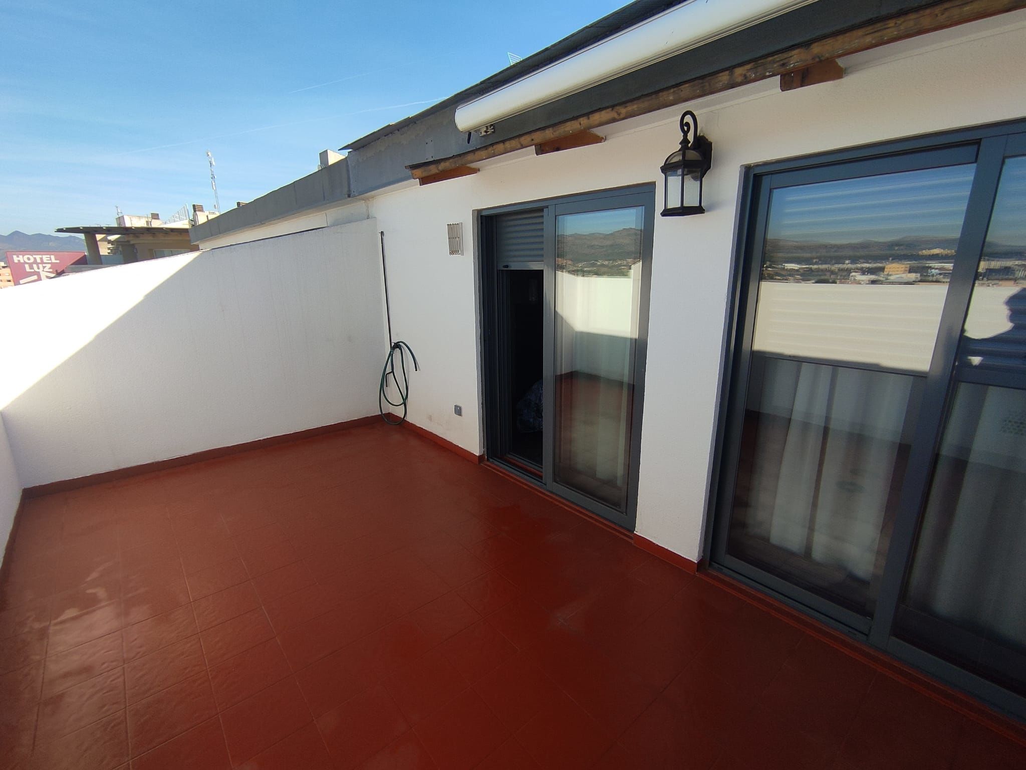 Por 350.000€ atico duplex zona estacion
