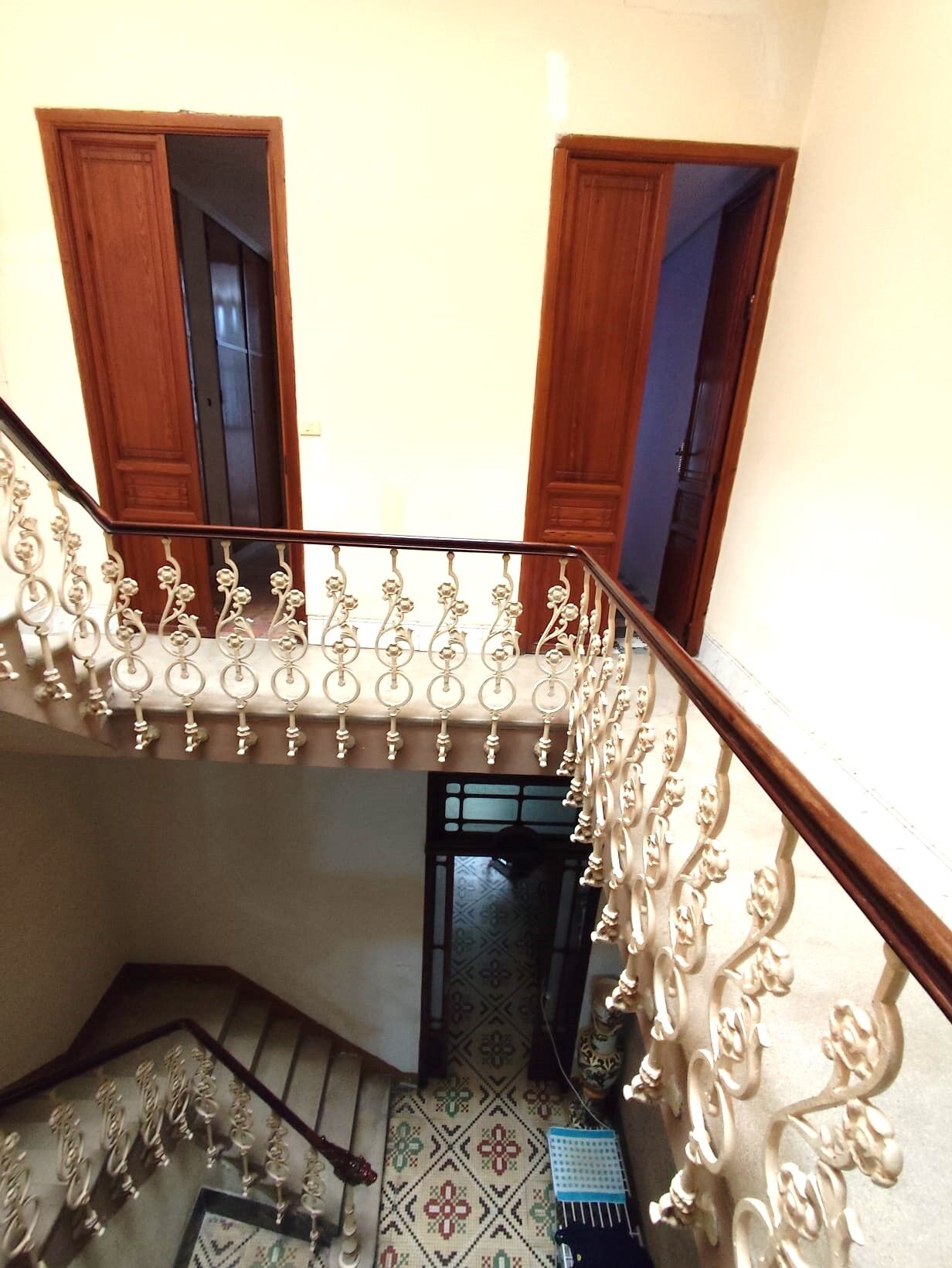 Por 210.000€ - Elegante Casa Modernista !!