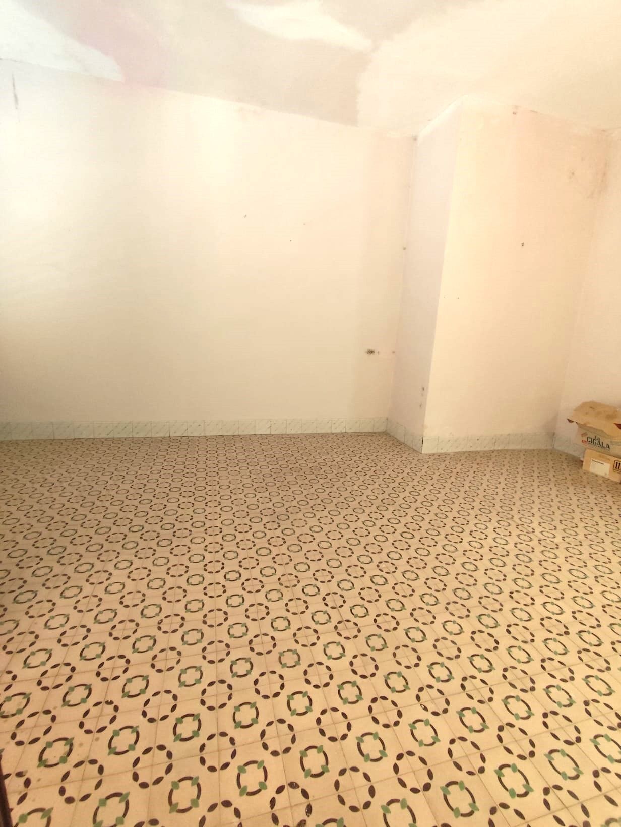 Por 210.000€ - Elegante Casa Modernista !!
