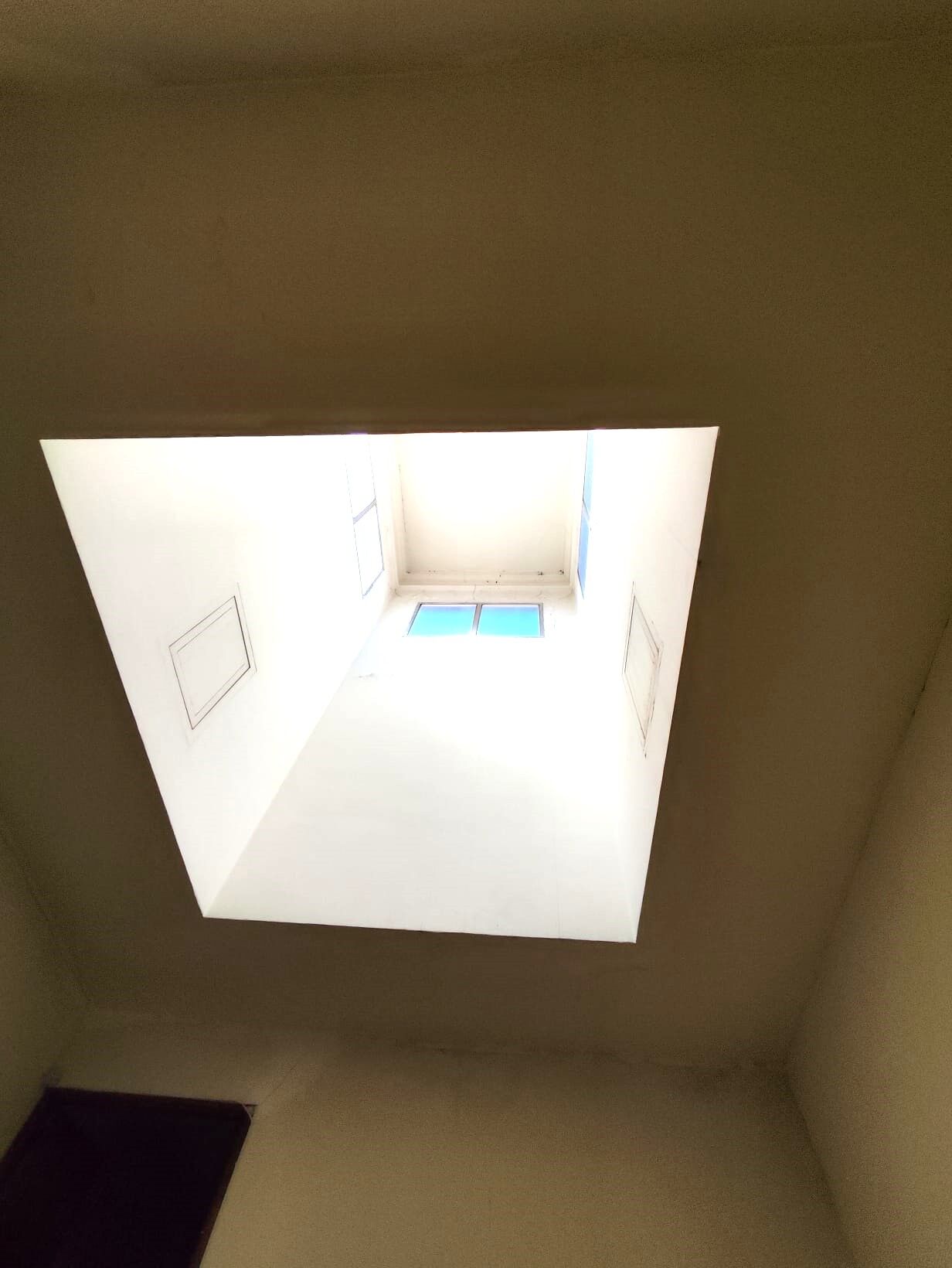 Por 210.000€ - Elegante Casa Modernista !!
