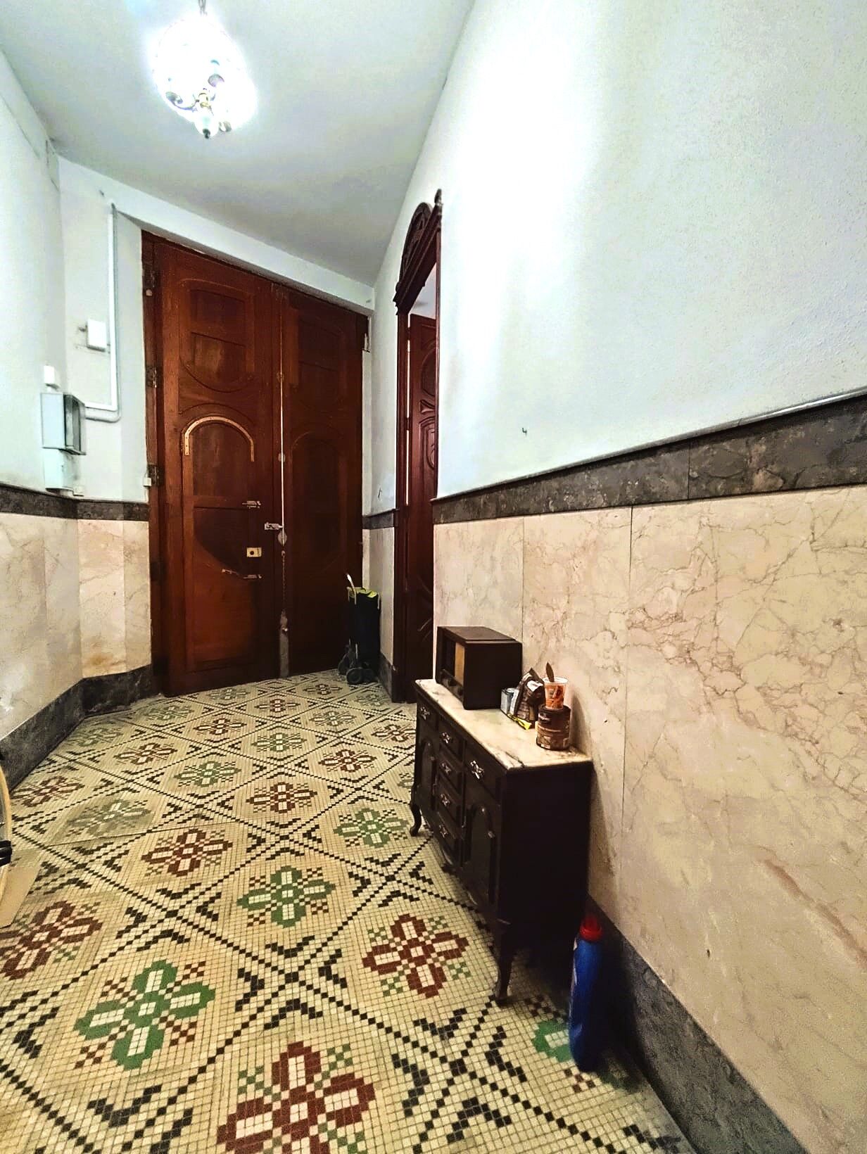 Por 210.000€ - Elegante Casa Modernista !!