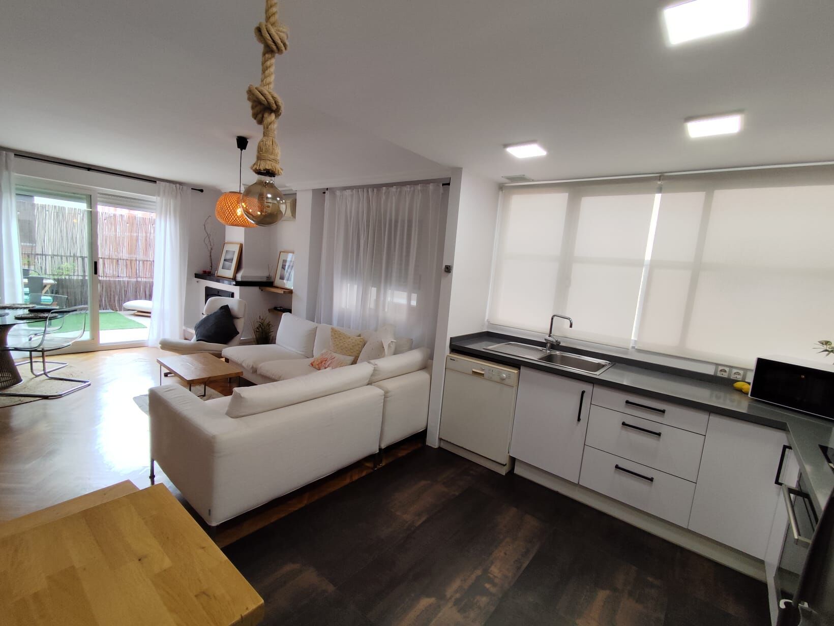 Por 252000€