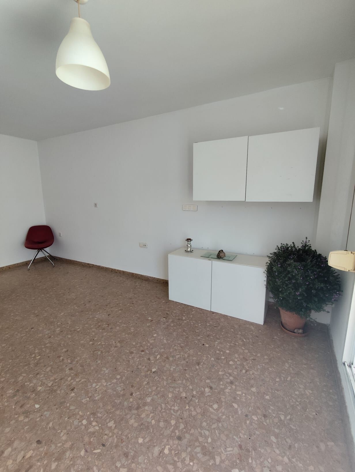 Por 110000€ vivienda en Grupo Benadressa