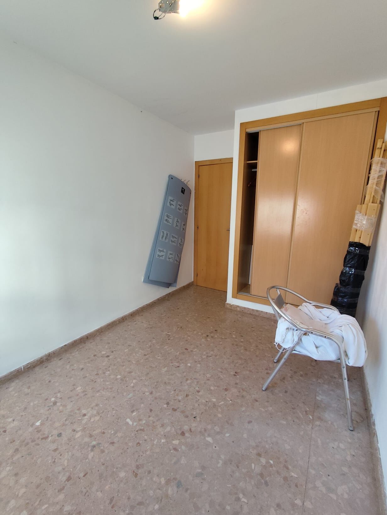 Por 110000€ vivienda en Grupo Benadressa