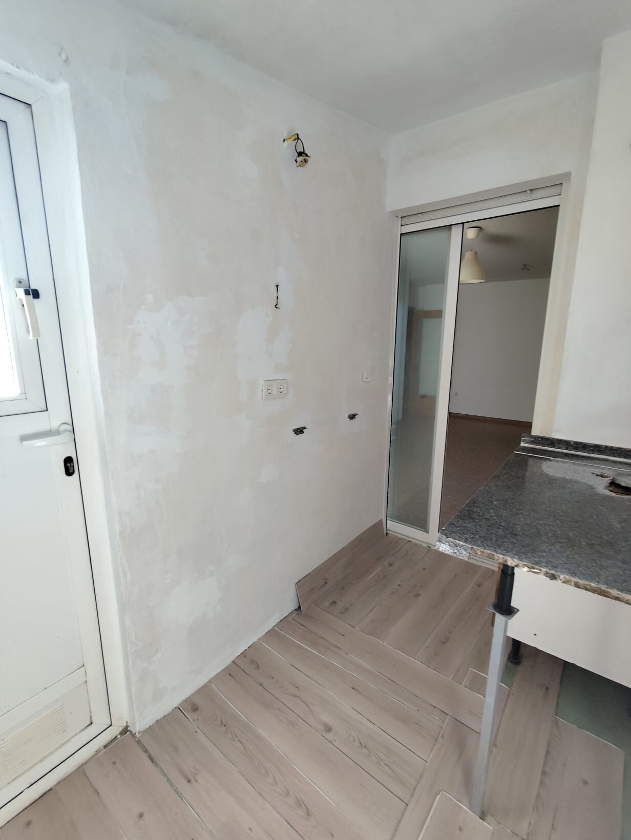 Por 110000€ vivienda en Grupo Benadressa