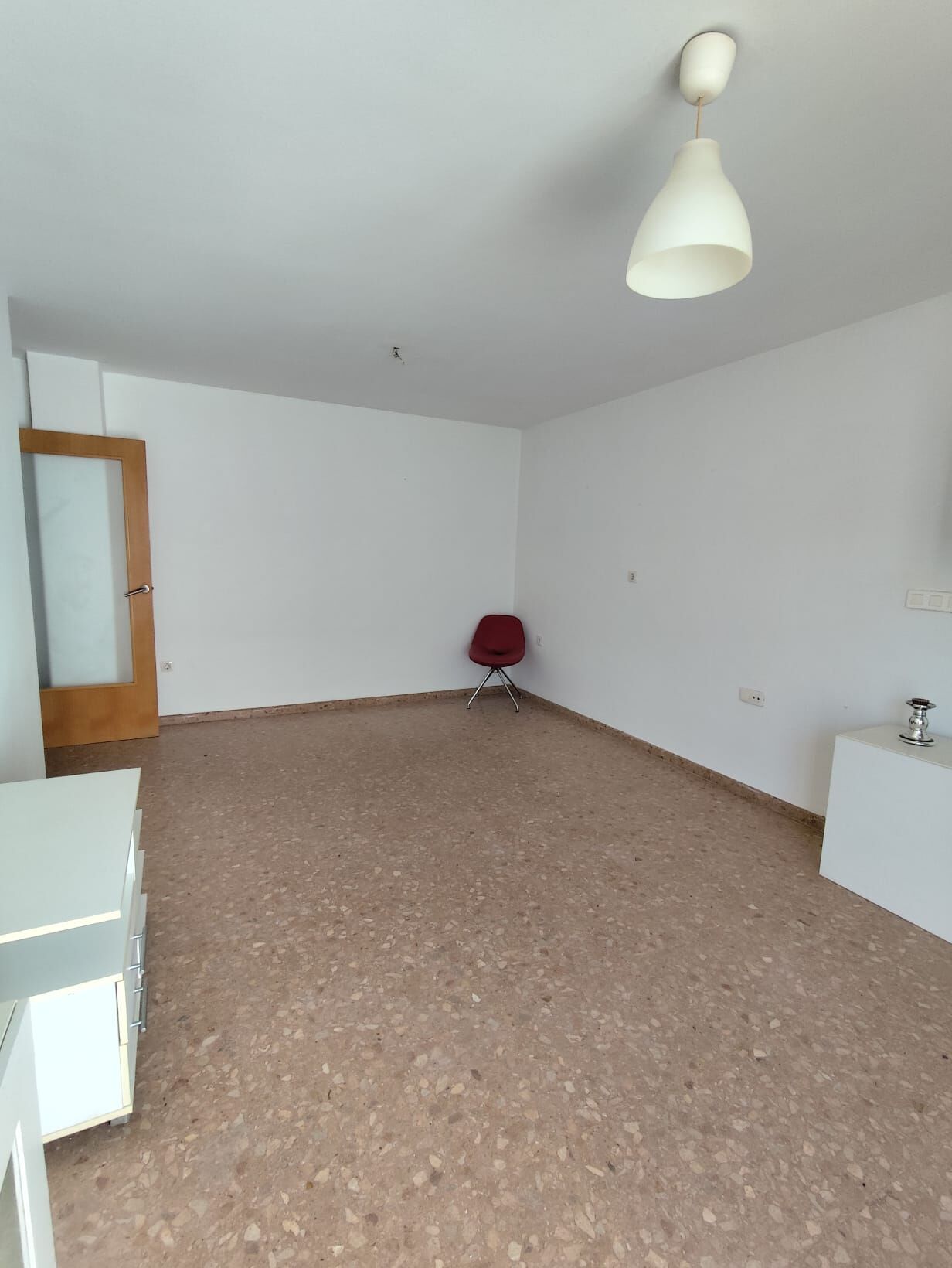 Por 110000€ vivienda en Grupo Benadressa