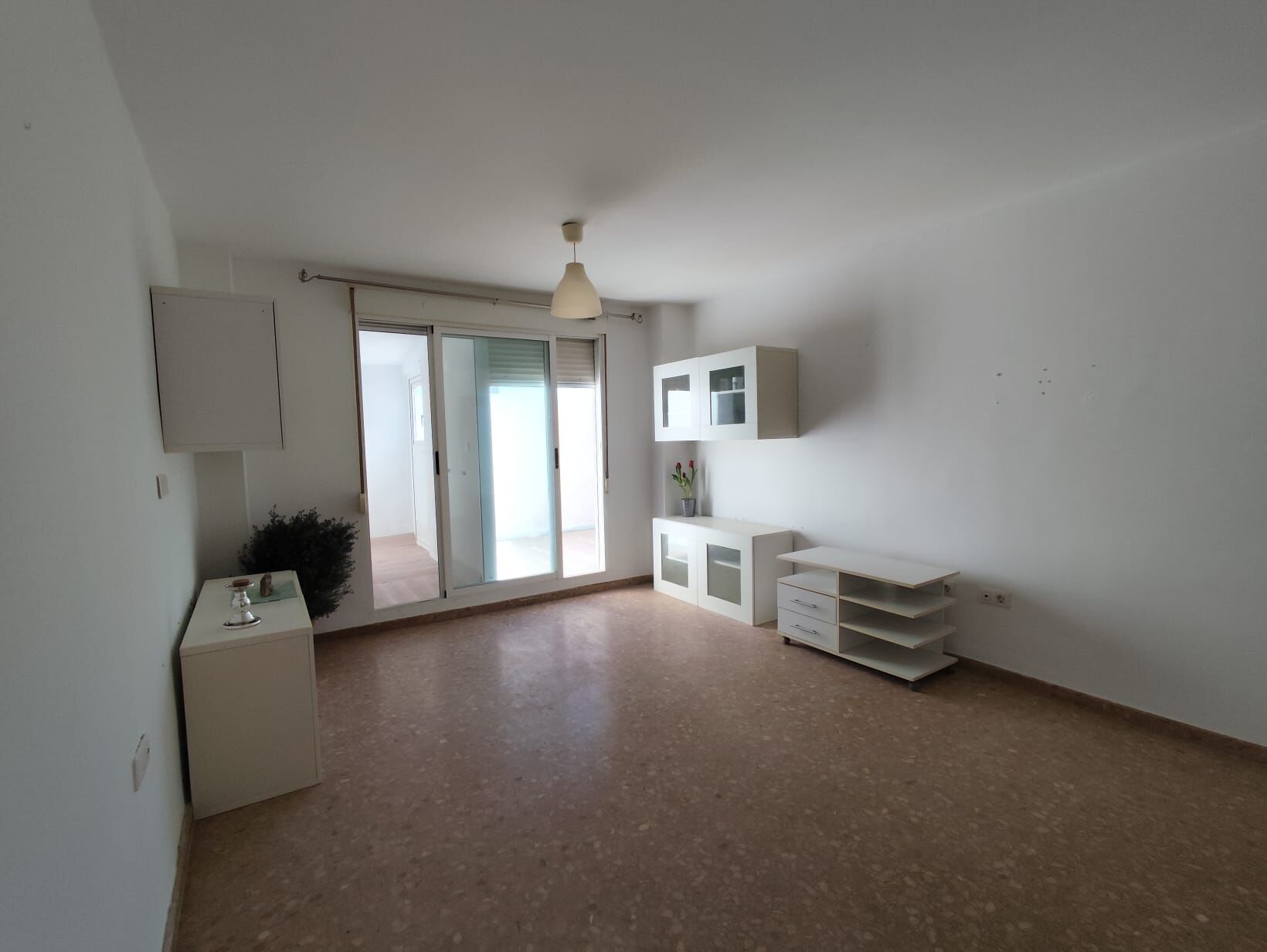 Por 110000€ vivienda en Grupo Benadressa
