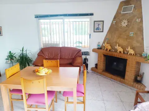 Por 260000€ villa en el Grao Urbano