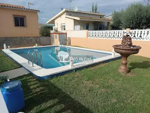 Por 260000€ villa en el Grao Urbano
