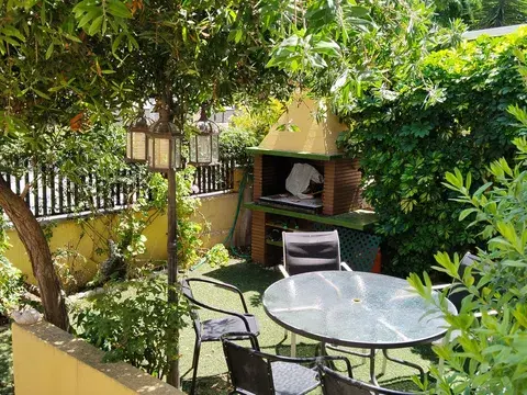 Por 330000€ adosado en Burriana