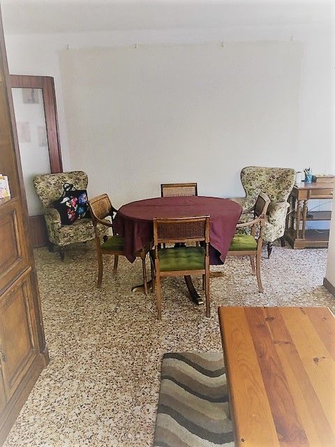 Por 160000€ zona centro avenida Rey don Jaime