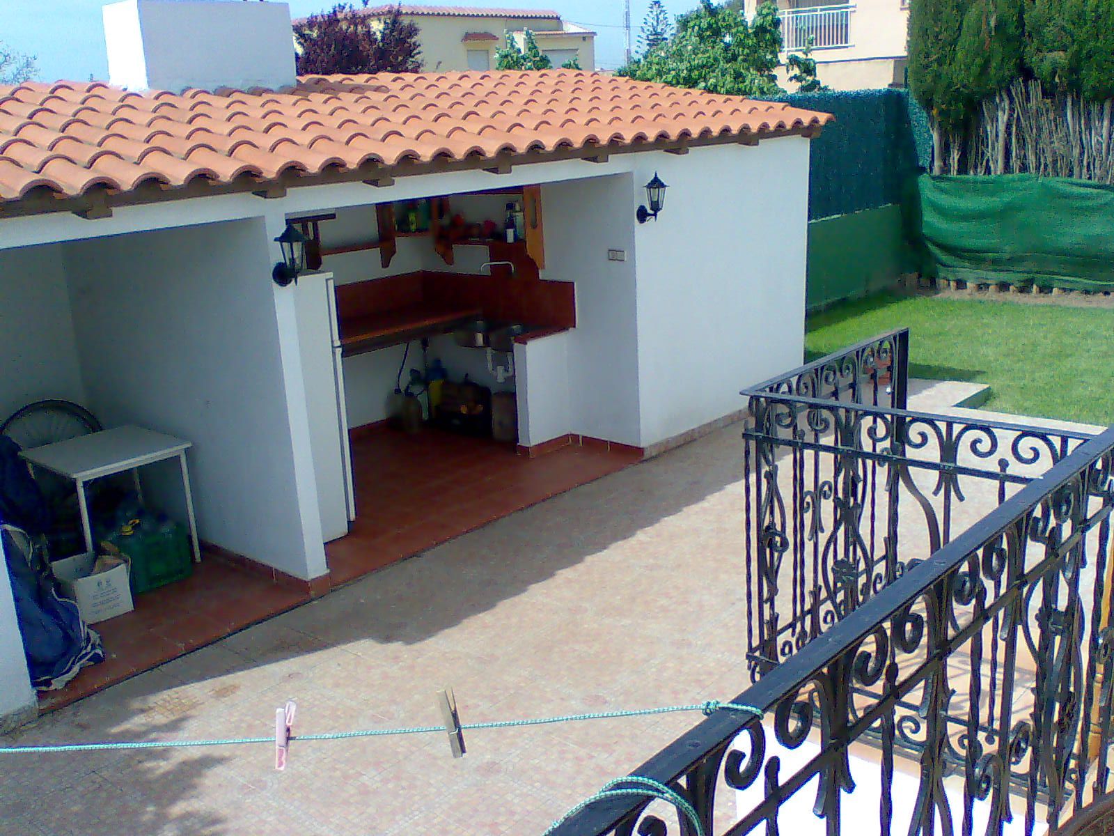 Chalet  por la zona del grao !!
