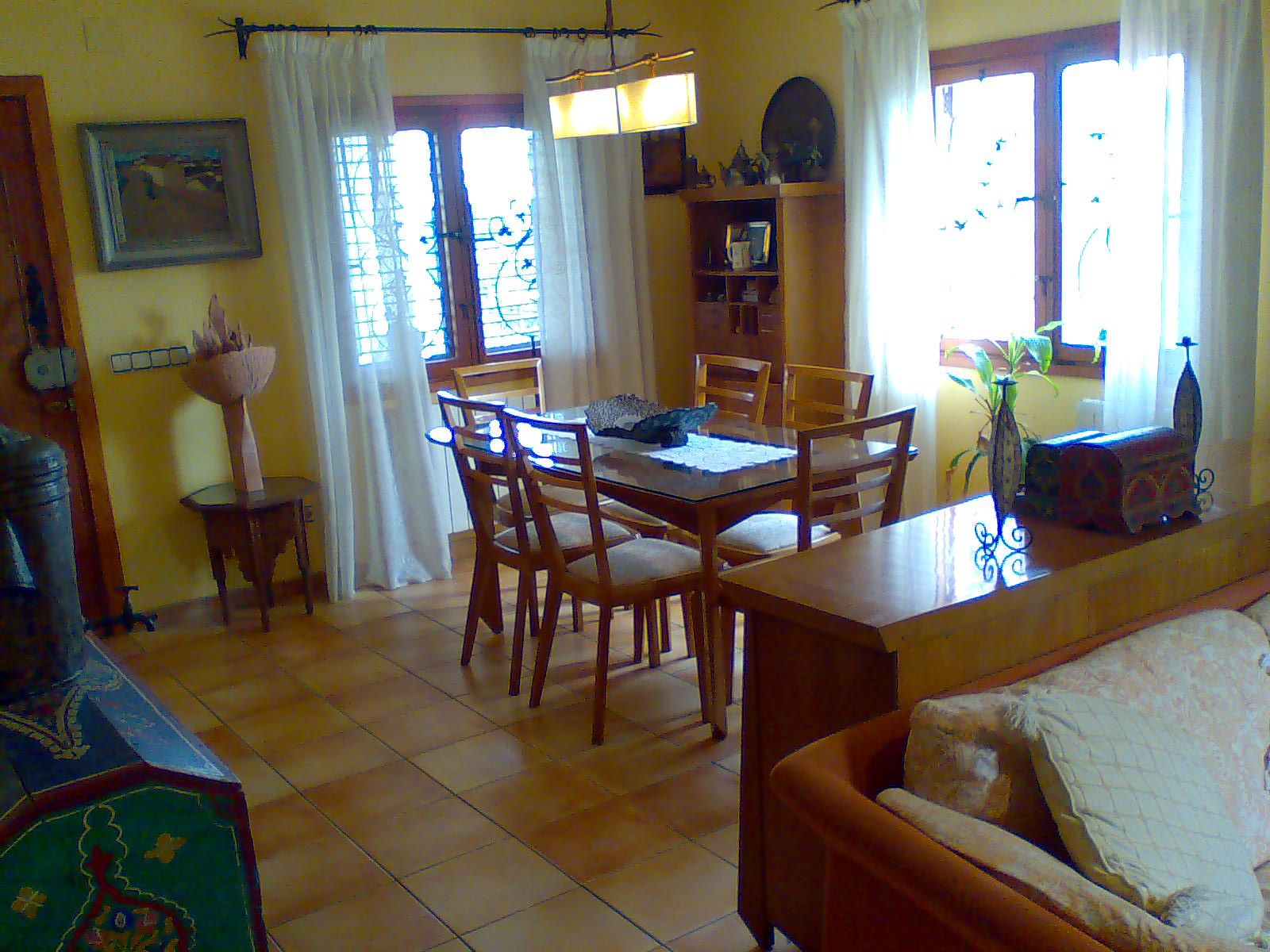 Chalet  por la zona del grao !!