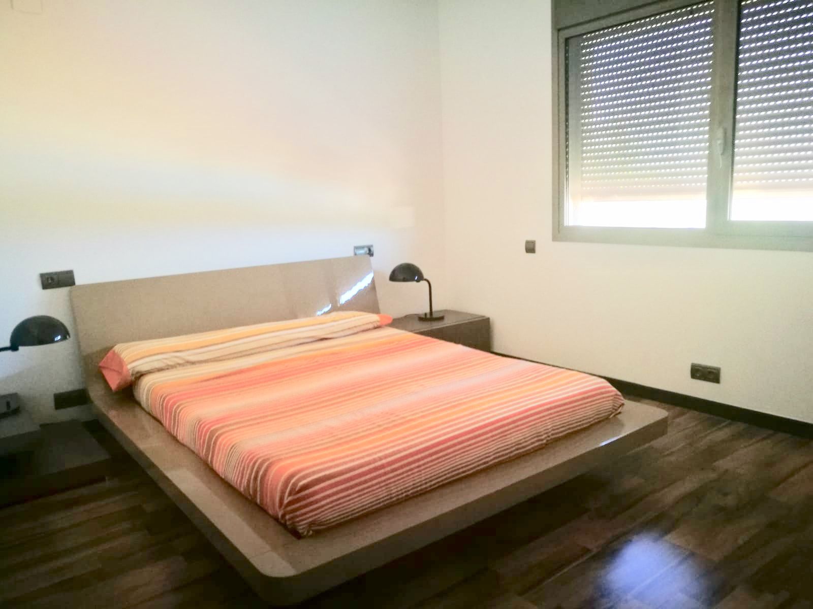 Por 990.000€ villa en urbanización privada