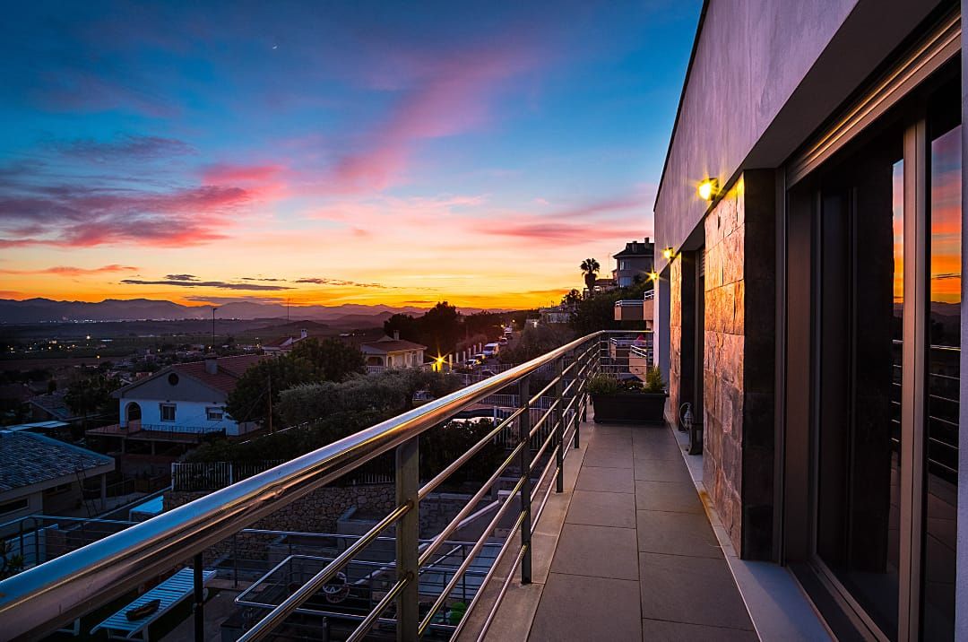 Por 990.000€ villa en urbanización privada